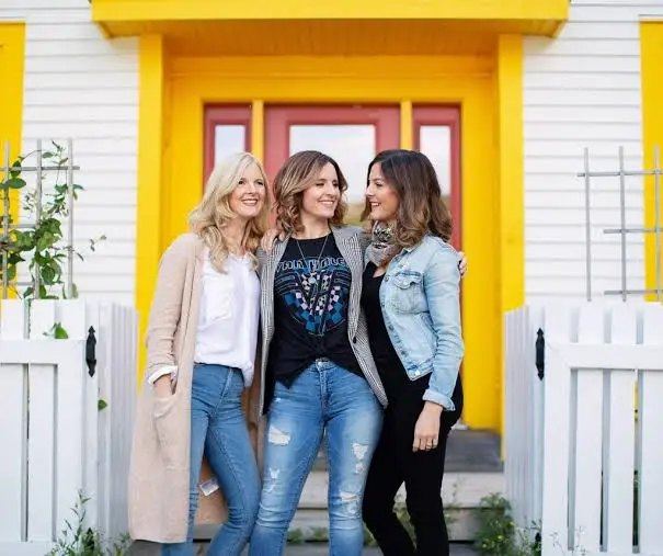 Fish Fun and Folk Festival: The Ennis Sisters at the George Hawkins Arena